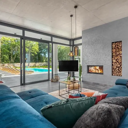 Line Villa Sivati