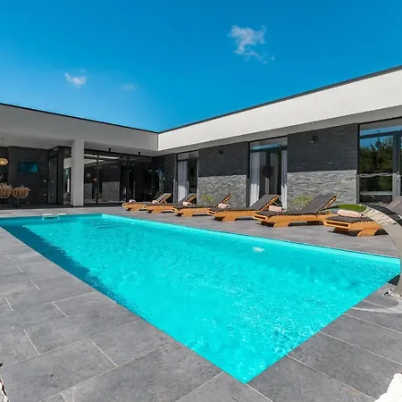 Villa Line Sivati